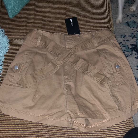 Paperbag Trouser Shorts - Picture 5 of 6